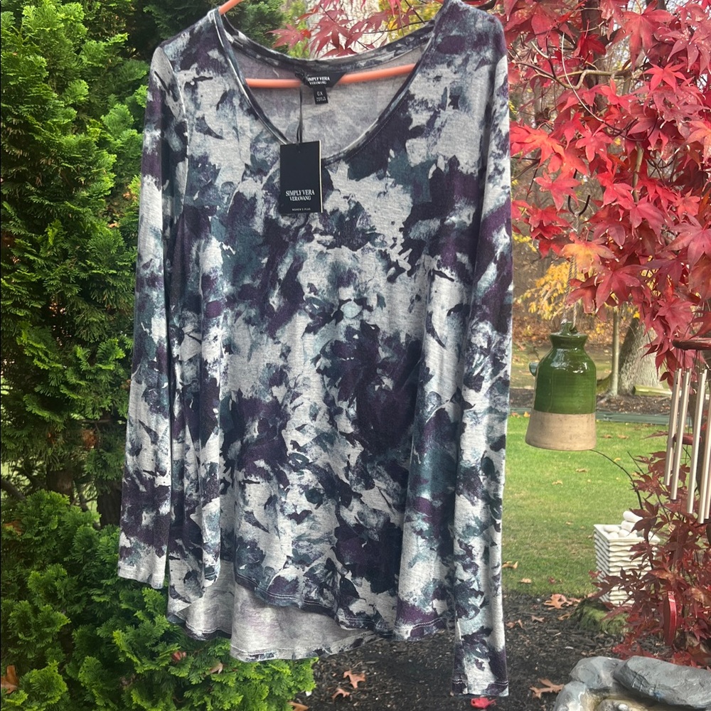 Simply Vera top
